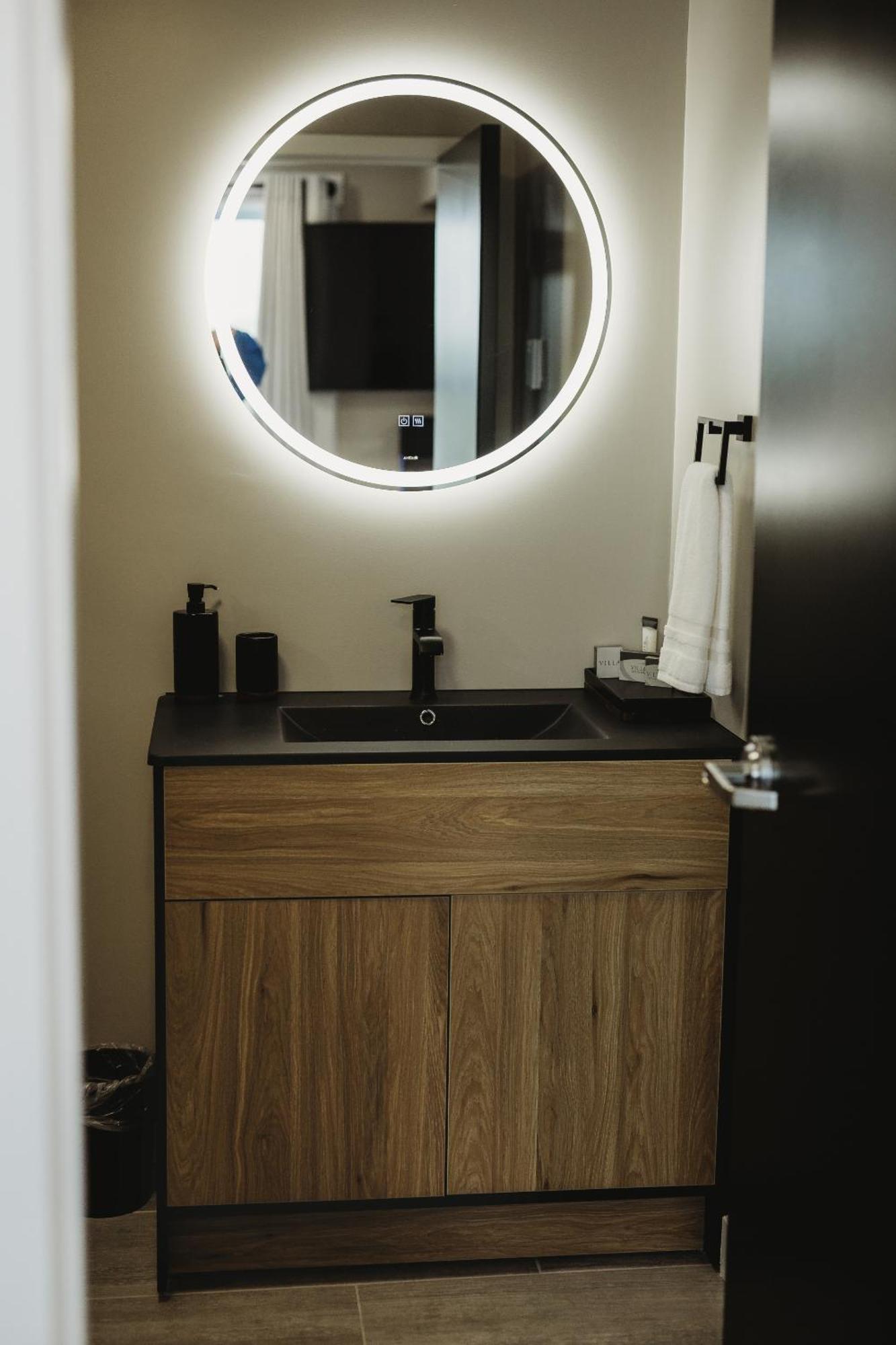 Riverside Suites Grand Falls Windsor Habitación foto